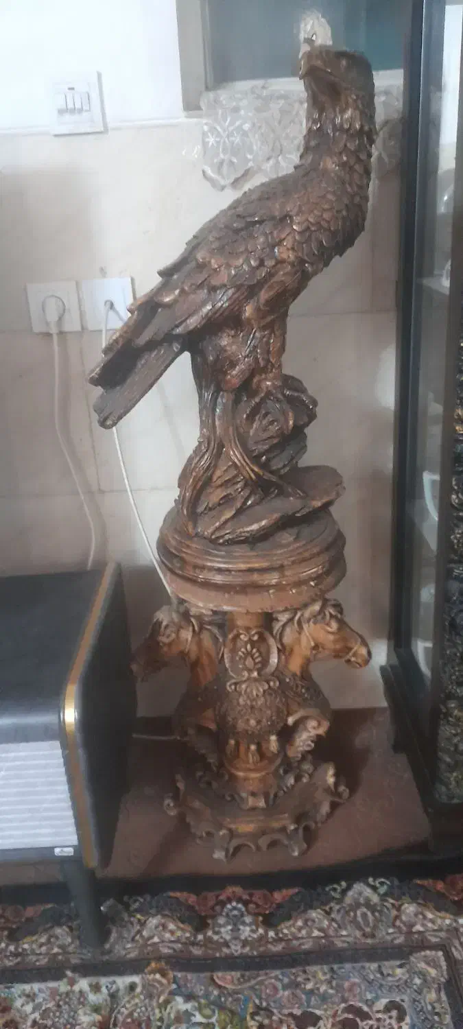 مجسمه|مجسمه، تندیس، ماکت|یزد, |دیوار