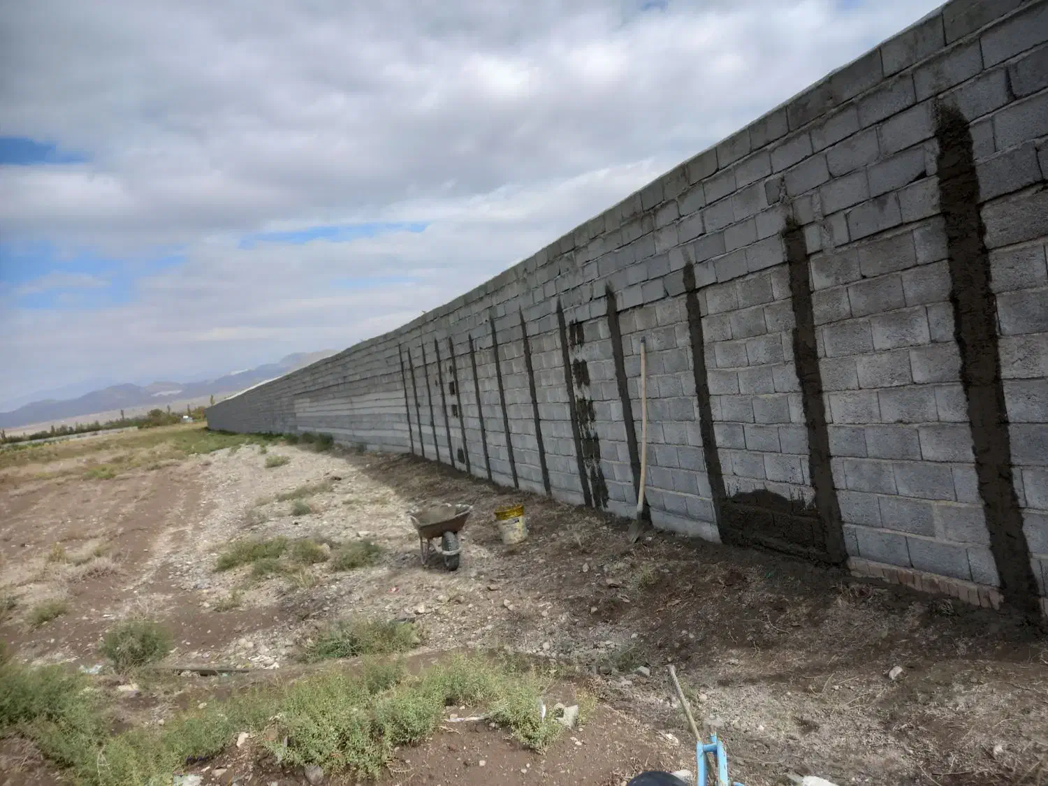 کاشی کاری وسیمان کاری و نرمه کشی و کارهای خرده|خدمات پیشه و مهارت|مرند, |دیوار