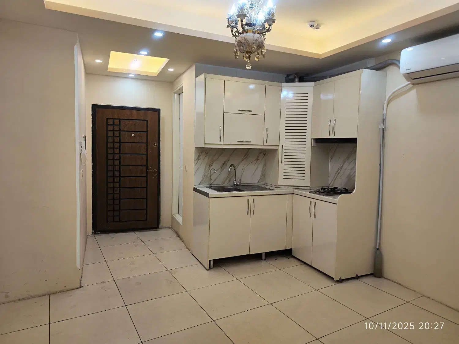 فروش دفتر تجاری خدماتی واقع در خیابان شهید رنجبری|فروش دفتر کار، اتاق اداری، مطب|مرند, |دیوار