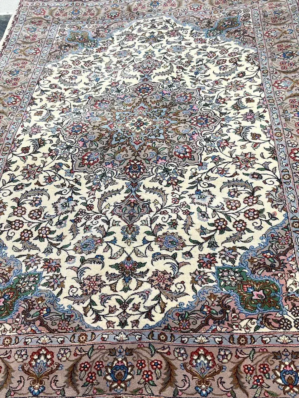 جفت۹متری و جفت۶متری اراک نقشه جیریا(فرش خیام)|فرش|کرج, کوی امامیه|دیوار