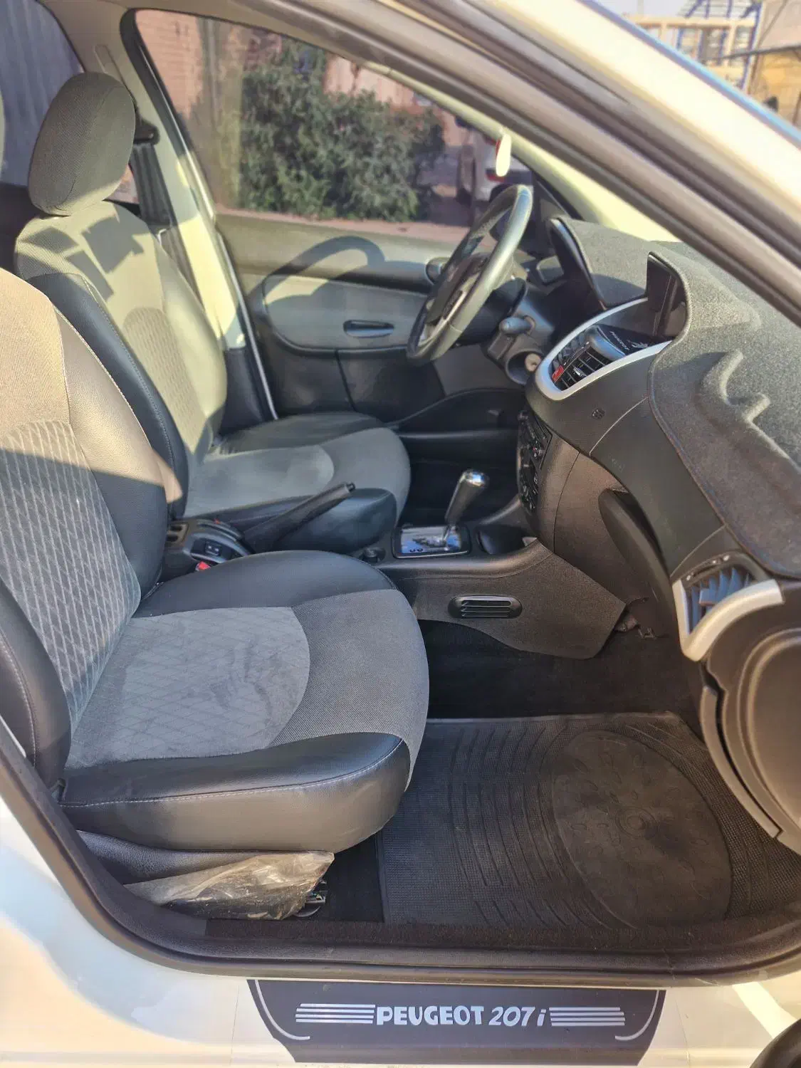 پژو207 اتومات پانوراما 1403|خودرو سواری و وانت|قم, خداکرم|دیوار