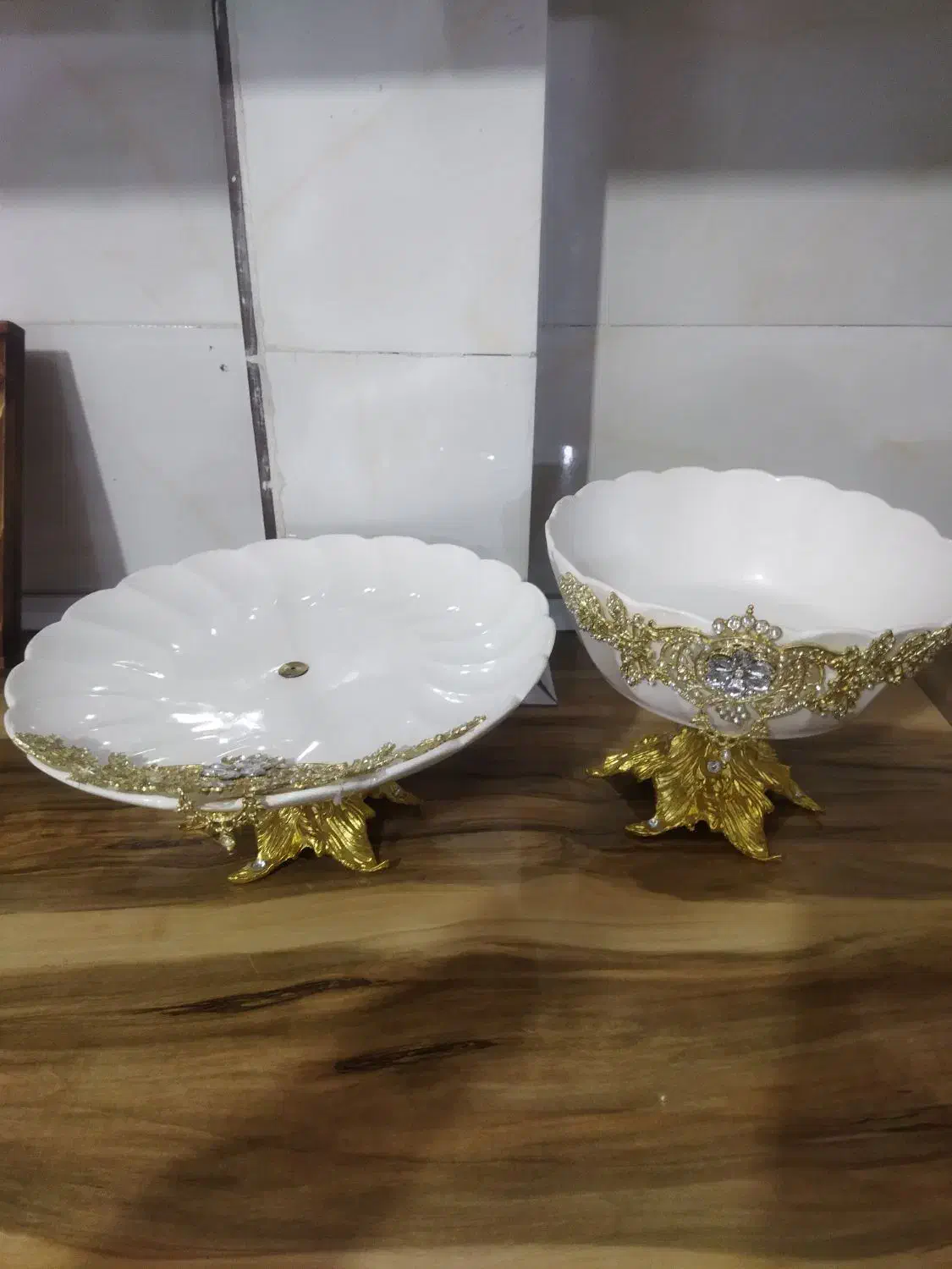 سرویس پذیرایی 5 عدد|ظروف سرو و پذیرایی|تربتحیدریه, آغوی|دیوار