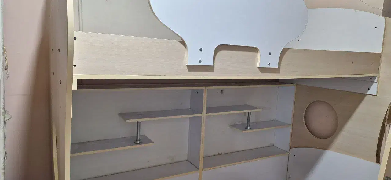 ست تخت خواب سه نفره و میز تحریر|تخت و سرویس خواب|سبزوار, مدرس|دیوار