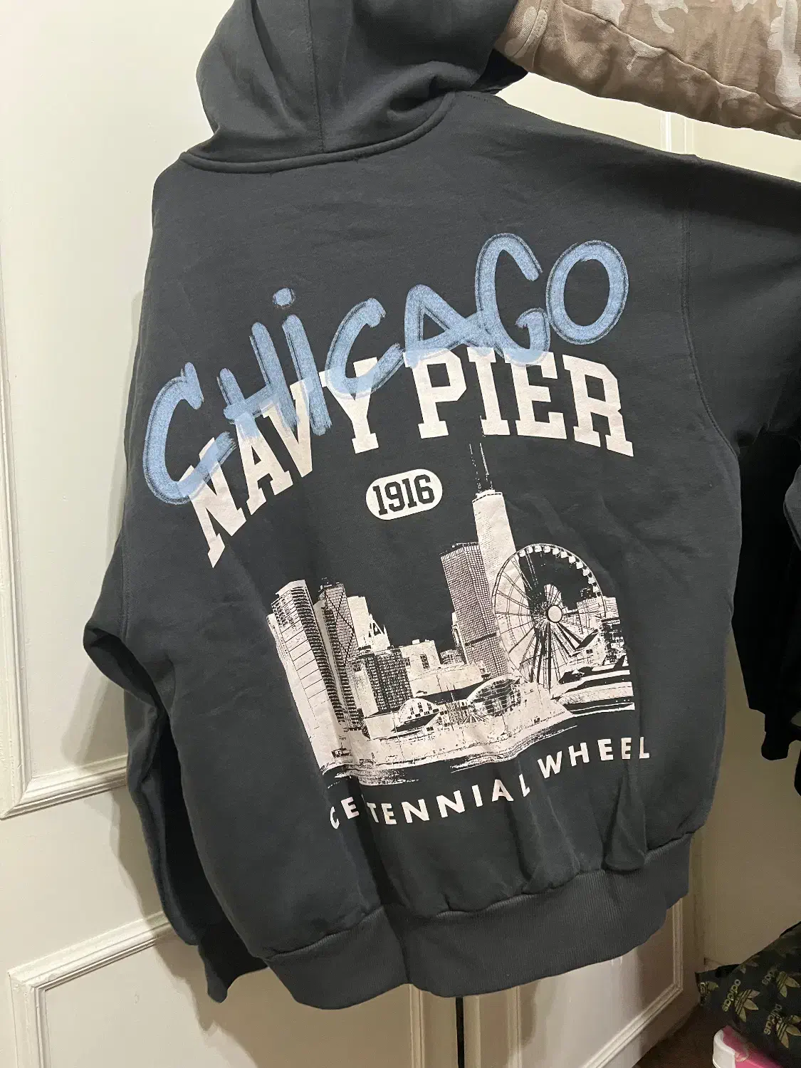 سویشرت توسی|لباس|اصفهان, هزارجریب|دیوار