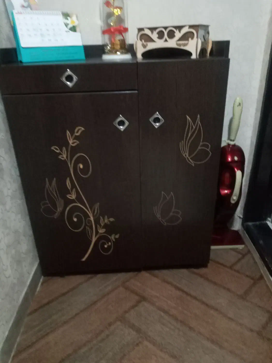 جاکفشی کاملا نو|جاکفشی، کمد، دراور|قرچک, شهرک طلائیه|دیوار