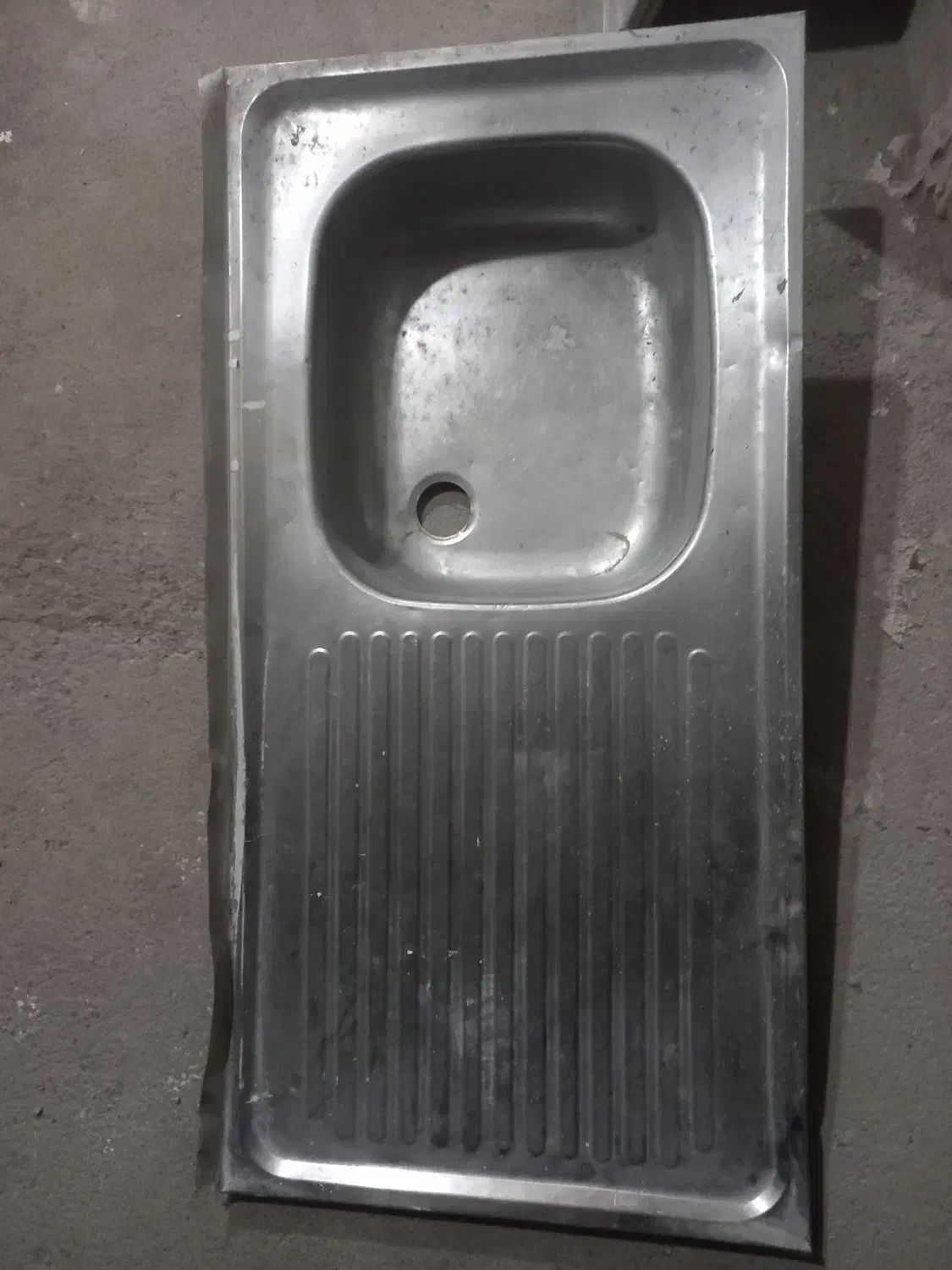 سینک ظرفشویی کار کرده|آب‌چکان و نظم‌دهنده ظروف|اردبیل, |دیوار