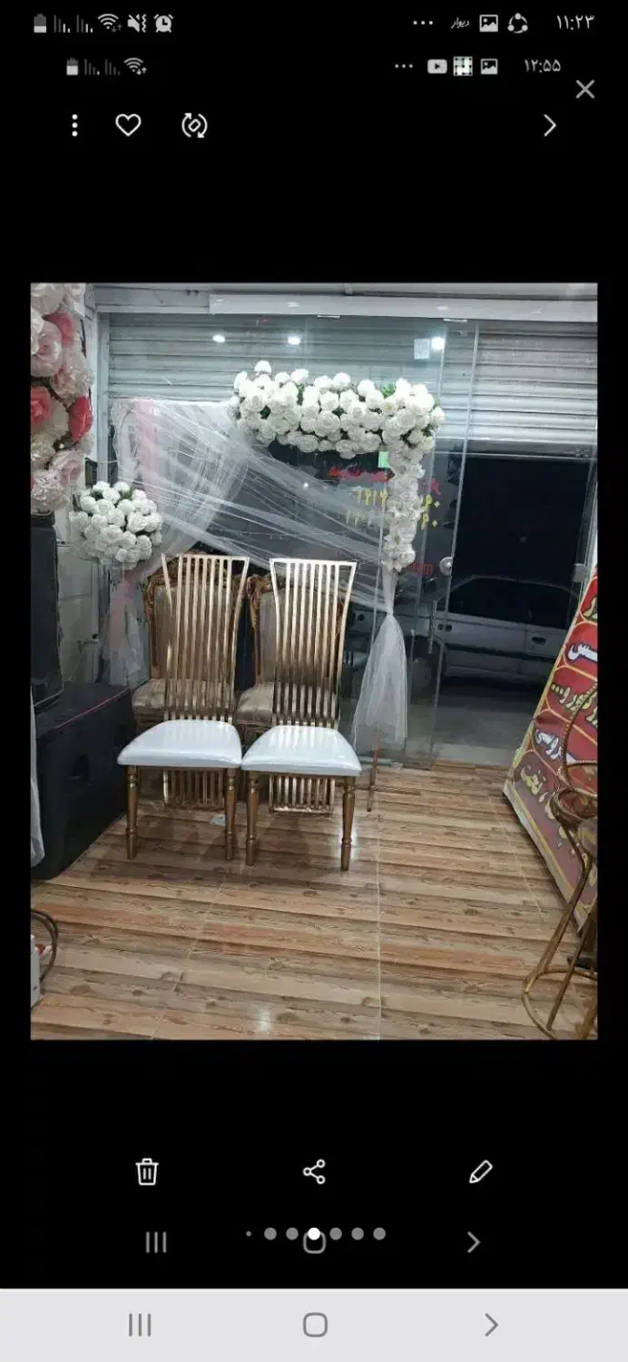 جایگاه با گل مصنوعی تزیین شده ،کرسی و عروسک|گل مصنوعی|بروجرد, |دیوار