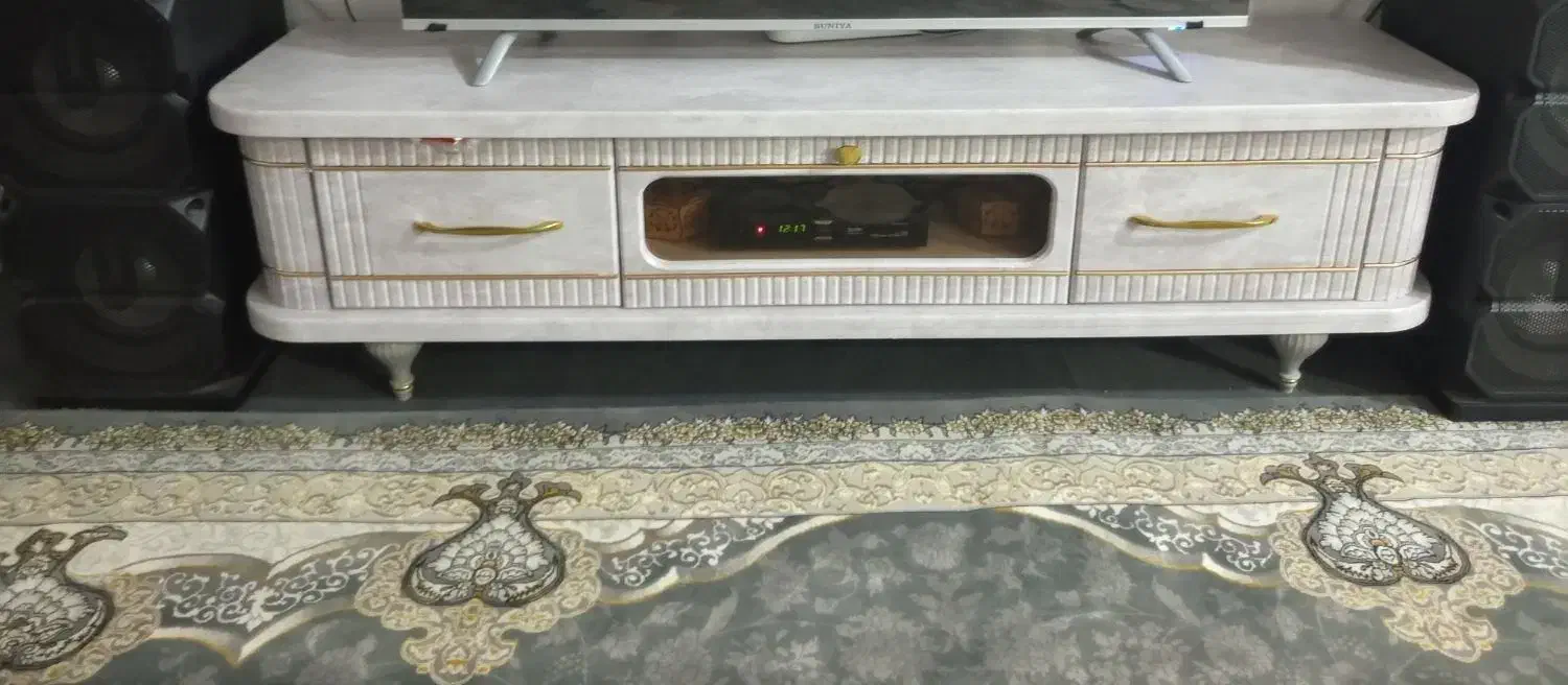 ست میز تلویزیون و آیینه کنسول سالم نو|میز تلویزیون|باقرشهر, |دیوار