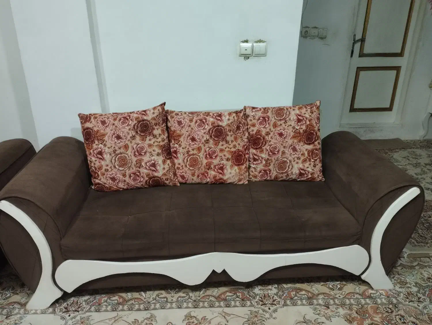 کاناپه|مبلمان خانگی و میز عسلی|گلبهار, شهر جدید گلبهار|دیوار