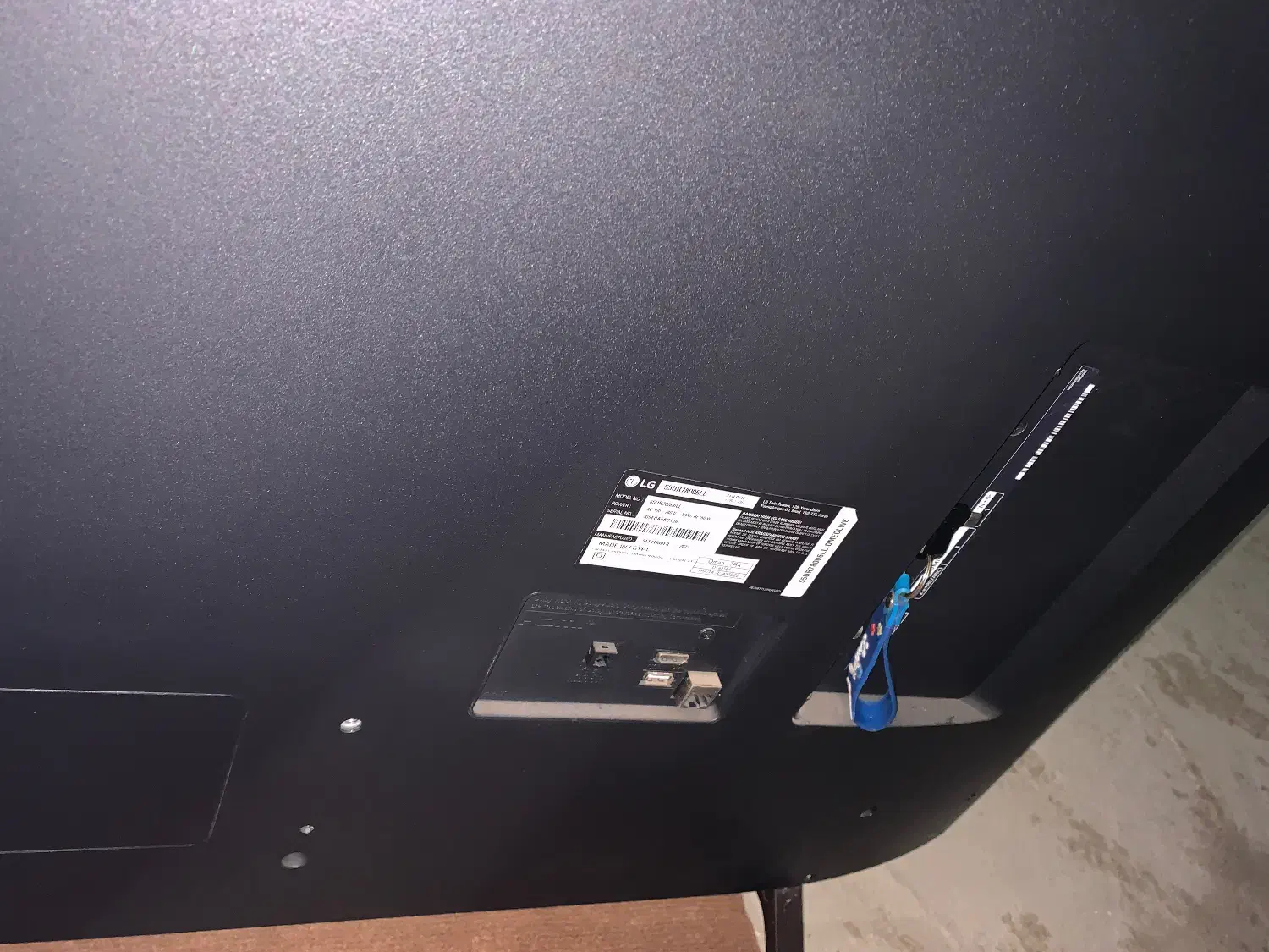 تلویزیون|تلویزیون و پروژکتور|تالش, هشتپر|دیوار