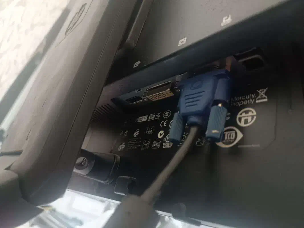 مانیتور 22 اینچ HP|قطعات و لوازم جانبی رایانه|خرم‌آباد, |دیوار