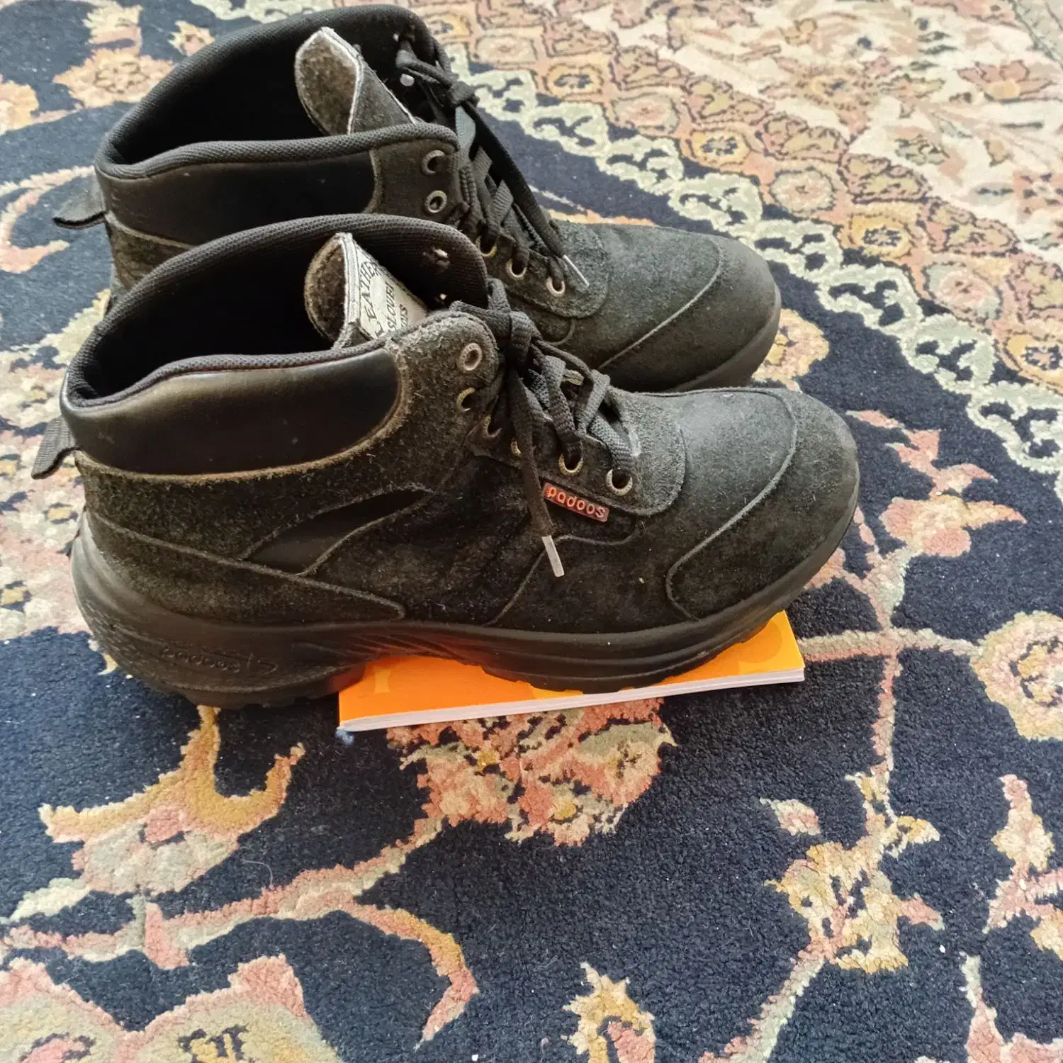 نیم بوت دخترانه،   پسرانه|کیف، کفش، کمربند|قزوین, |دیوار