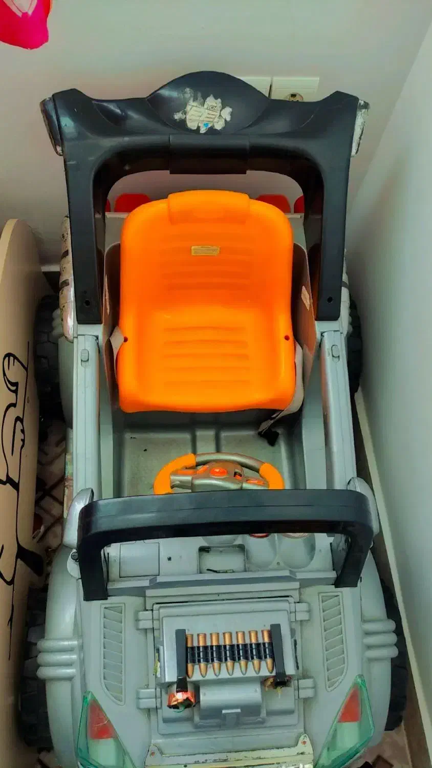 ماشین شارژی|اسباب‌بازی بچه|رشت, رودبارتان|دیوار