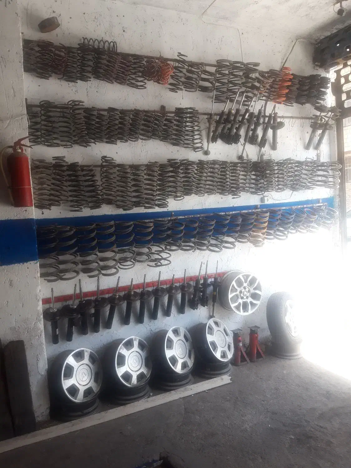 کمک و فنر|قطعات یدکی و لوازم جانبی|قم, نیروگاه|دیوار