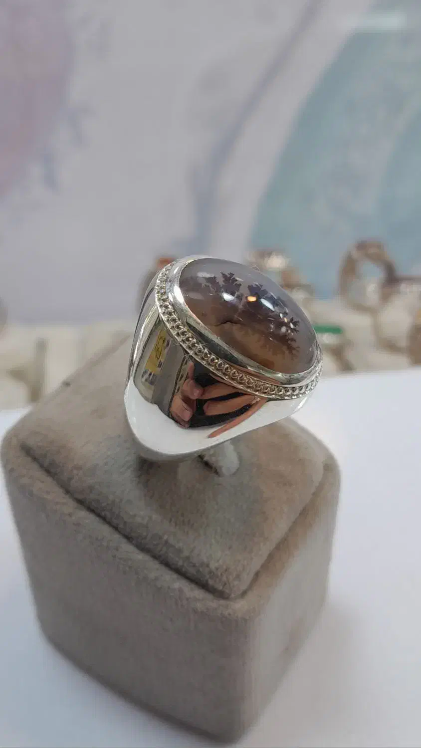 انگشترشجر|جواهرات|کاشان, کارگر|دیوار