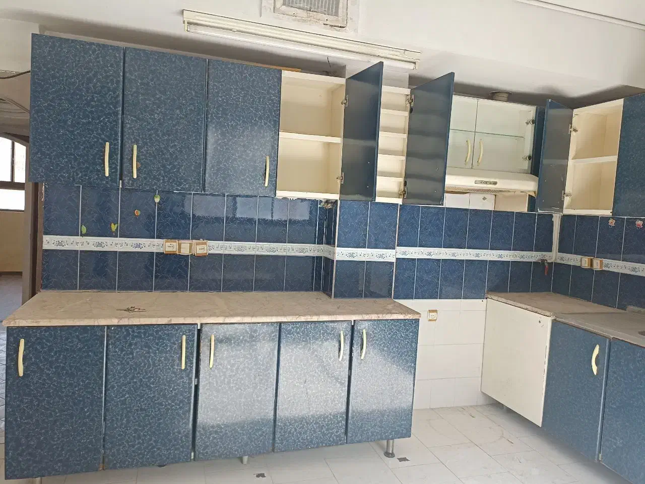 تک واحدی، طبقه دوم، سه خواب، پر نور، خوش نقشه|اجارهٔ آپارتمان|مشهد, سعد آباد|دیوار