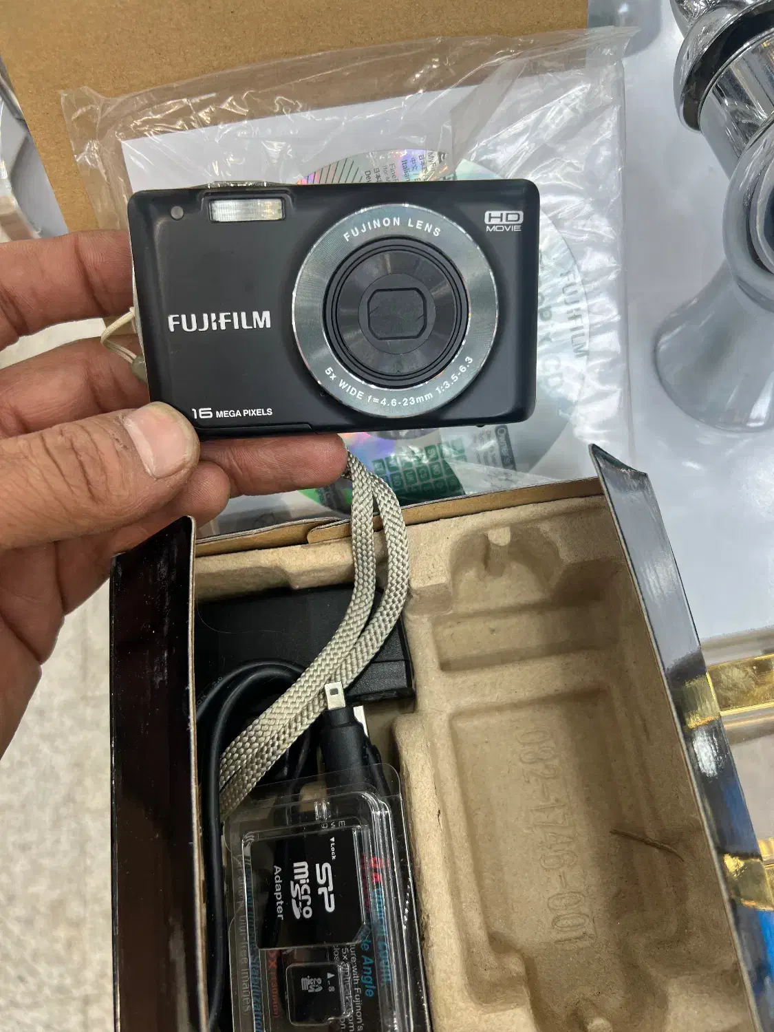 دوربین عکاسی fujiمدل Jx550|دوربین عکاسی و فیلمبرداری|تهران, سنگلج (شاپور)|دیوار