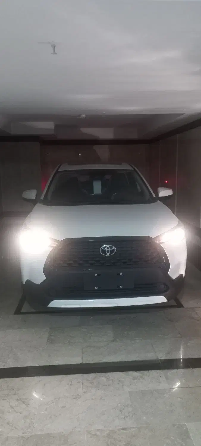 تویوتا کرولا کراس- صفر- شخصی|خودرو سواری و وانت|تهران, سازمان برنامه جنوبی|دیوار