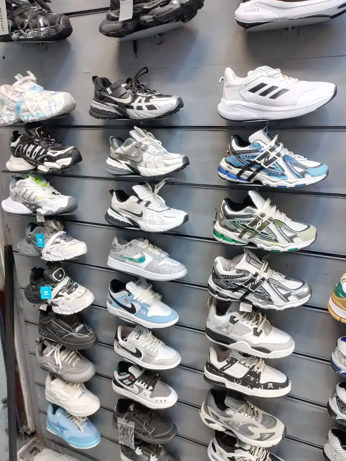 کتونی عمده بساط مغازه|کیف، کفش، کمربند|ورامین, ورامین|دیوار