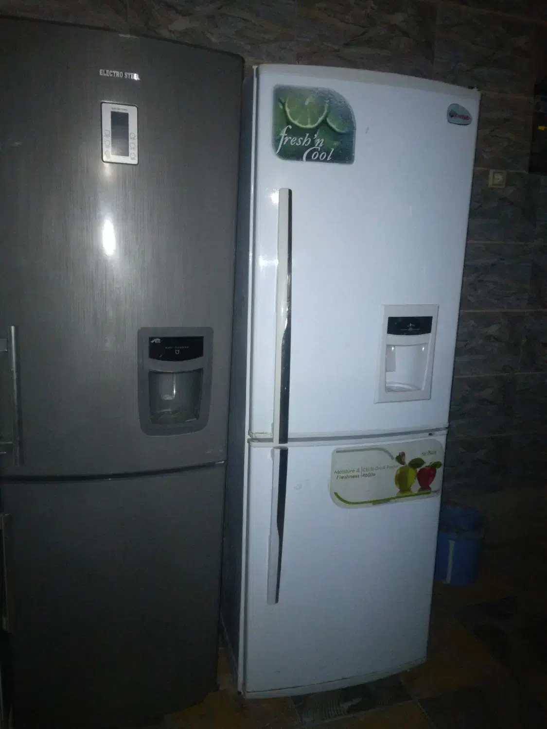 یخچال فریزر سفید|یخچال و فریزر|سبزوار, شرق کال جنوبی (شمس آبادی)|دیوار