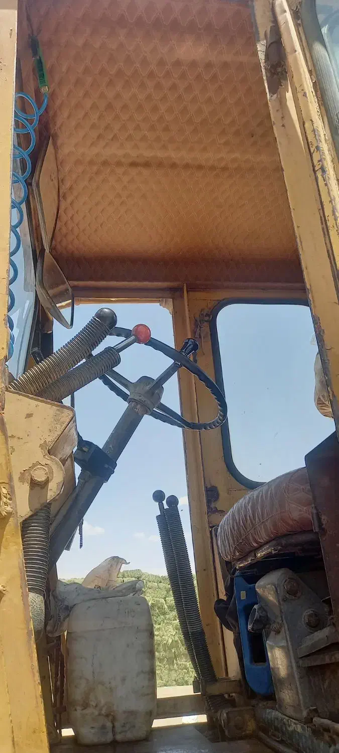 لودرهپکو۵۳۰|خودرو سنگین|شهرضا, |دیوار