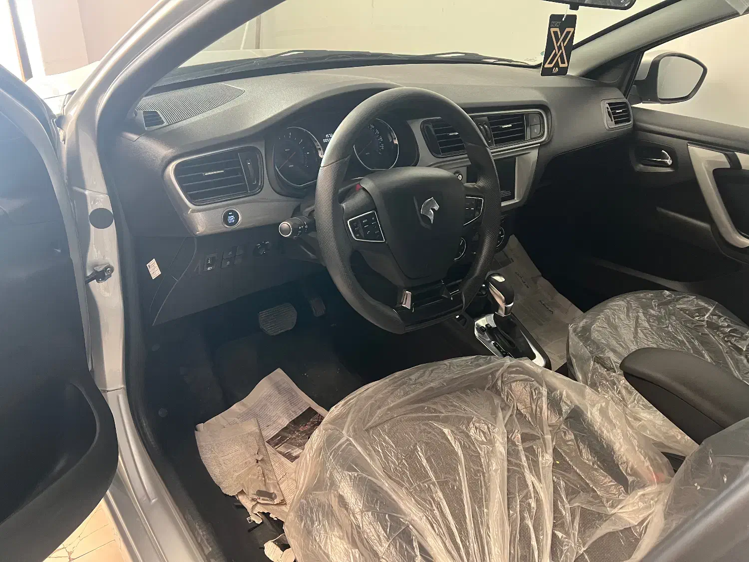 تارا اتوماتیک V2نقره ای کم کار|خودرو سواری و وانت|اصفهان, شیخ اشراق|دیوار