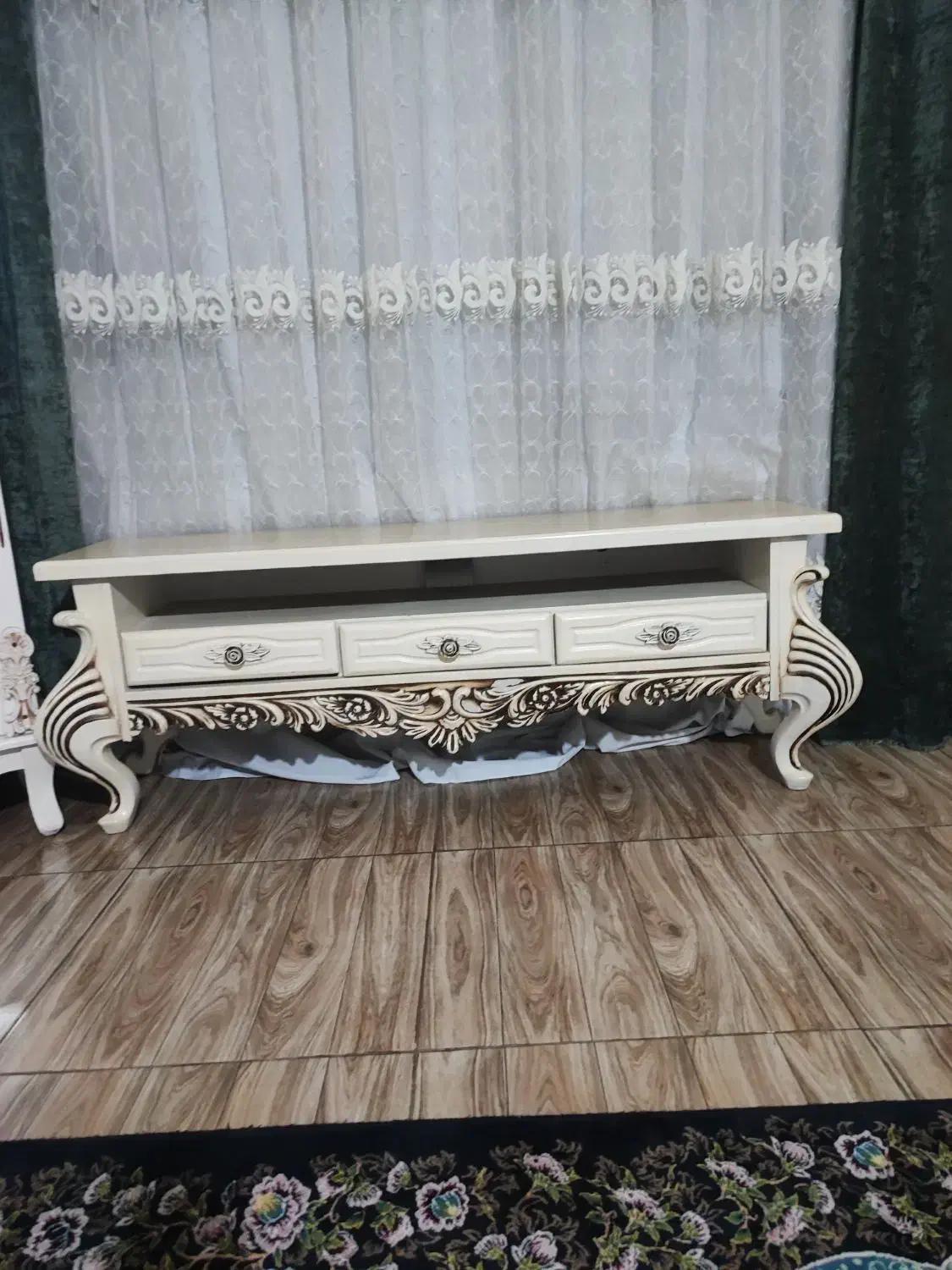 میزتلویزیون و بوفه|بوفه، ویترین، کنسول|شیراز, شهرک گلها|دیوار