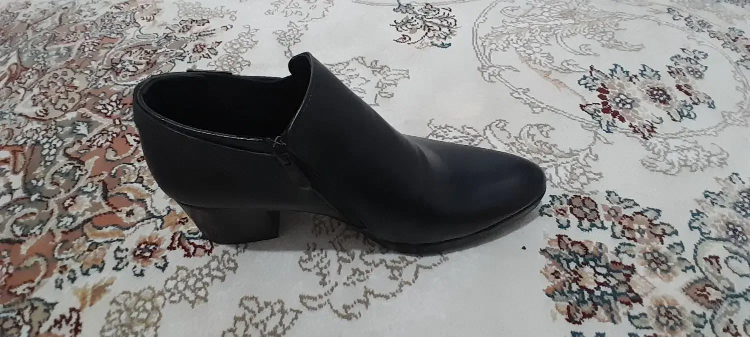 بوت زنانه سایز ۴۰|کیف، کفش، کمربند|مشکین‌دشت, |دیوار