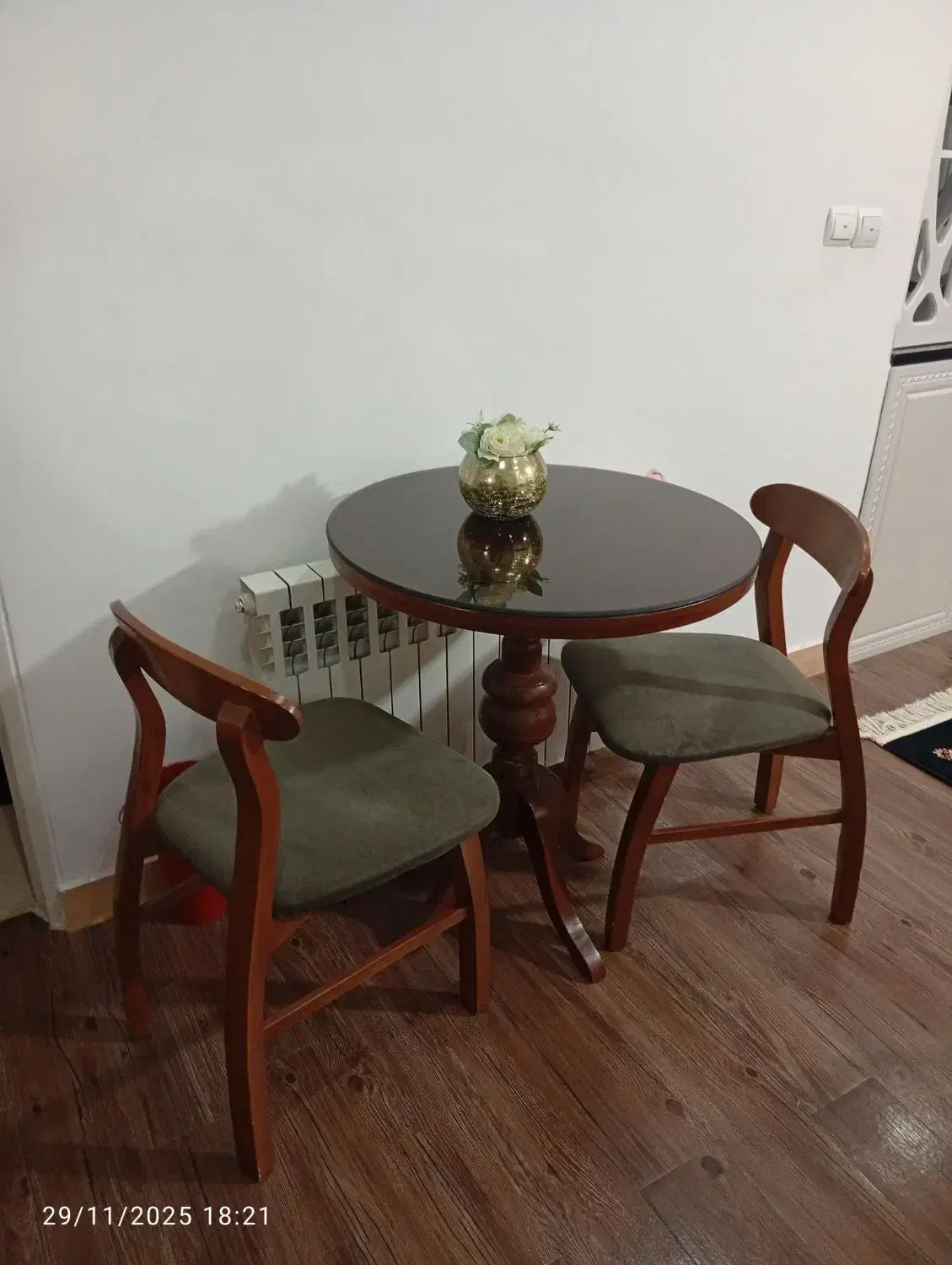 مبل 8نفره و میز ناهار خوری 2نفره|مبلمان خانگی و میز عسلی|اندیشه, شهرک مریم|دیوار