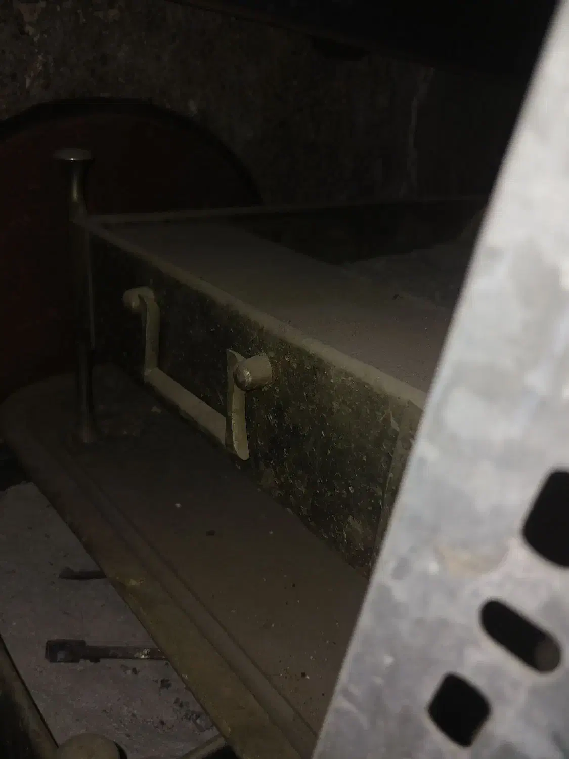 انواع منقل برنجی و اهنی و ورشویی قدیمی|کلکسیون اشیاء عتیقه|یزد, |دیوار