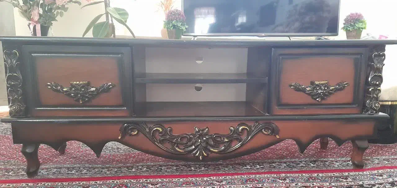 میز تلویزیون در حد نو|میز تلویزیون|هرسین, |دیوار