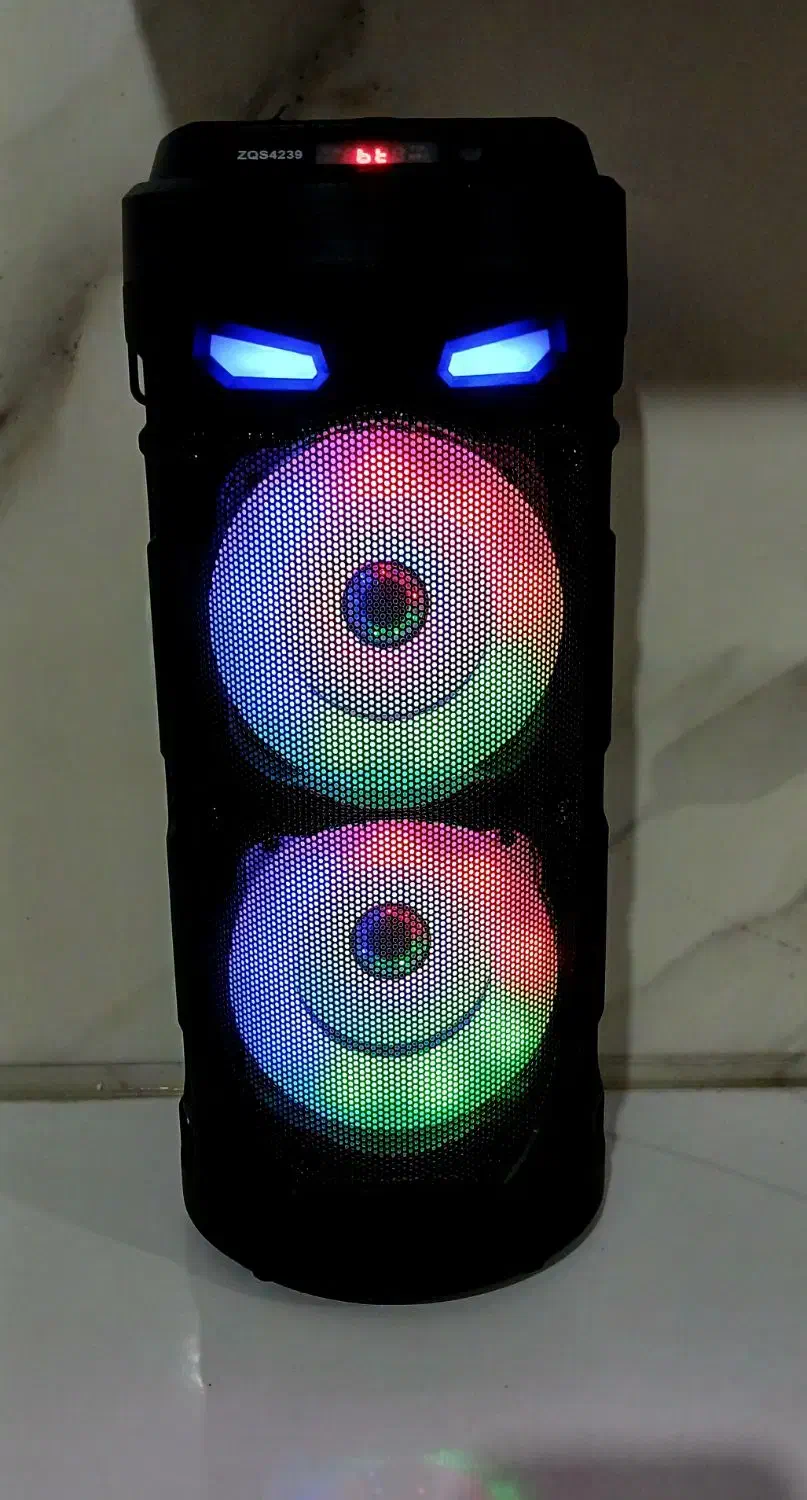 اسپیکر شارژی ZQS-4239S .صدای قوی . موبایل هوشمند|پخش‌کننده همراه|بروجرد, |دیوار