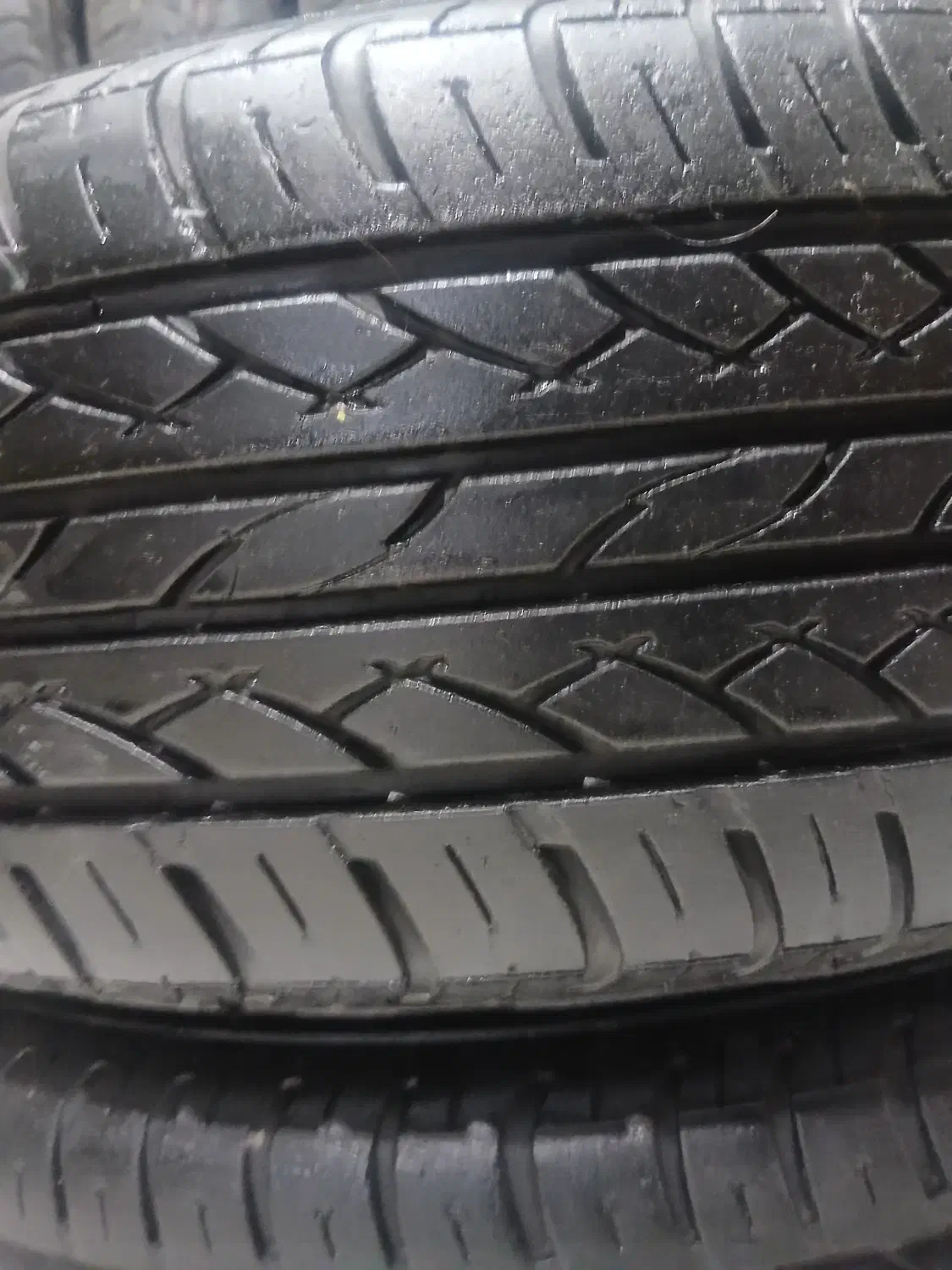 یک جفت رینگ و لاستیک دور ۱۵ بارز در حدنو تاریخ جدی|قطعات یدکی و لوازم جانبی|زاهدان, |دیوار