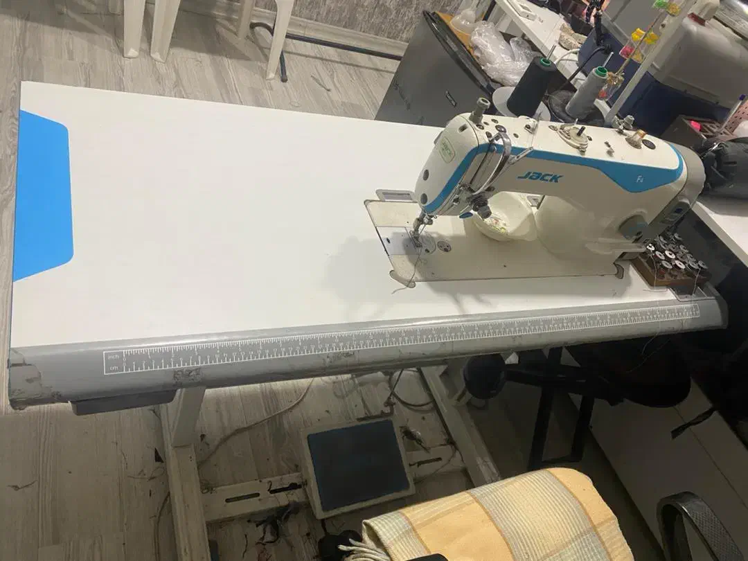 چرخ راسته دوز دینام سر خود مدل F4|چرخ خیاطی و ریسندگی|رامسر, |دیوار