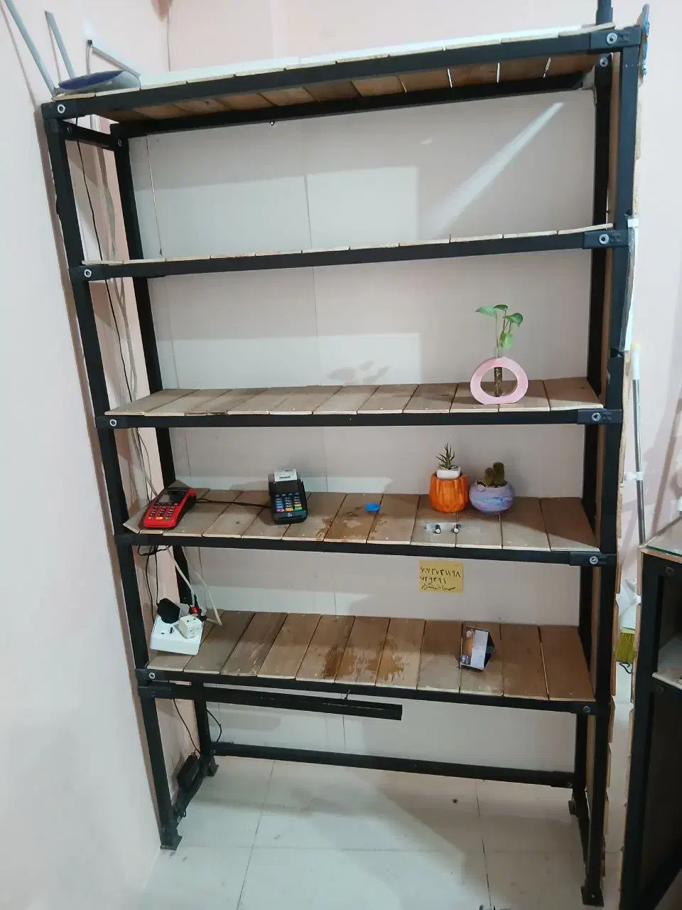 کمد و قفسه و استند جوراب|کتابخانه، شلف، قفسه‌های دیواری|گرگان, |دیوار