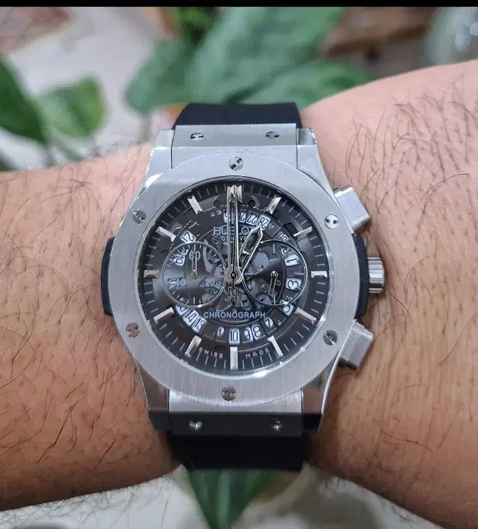 هابلوت کورنوگراف|ساعت|اهواز, کمپلو جنوبی|دیوار