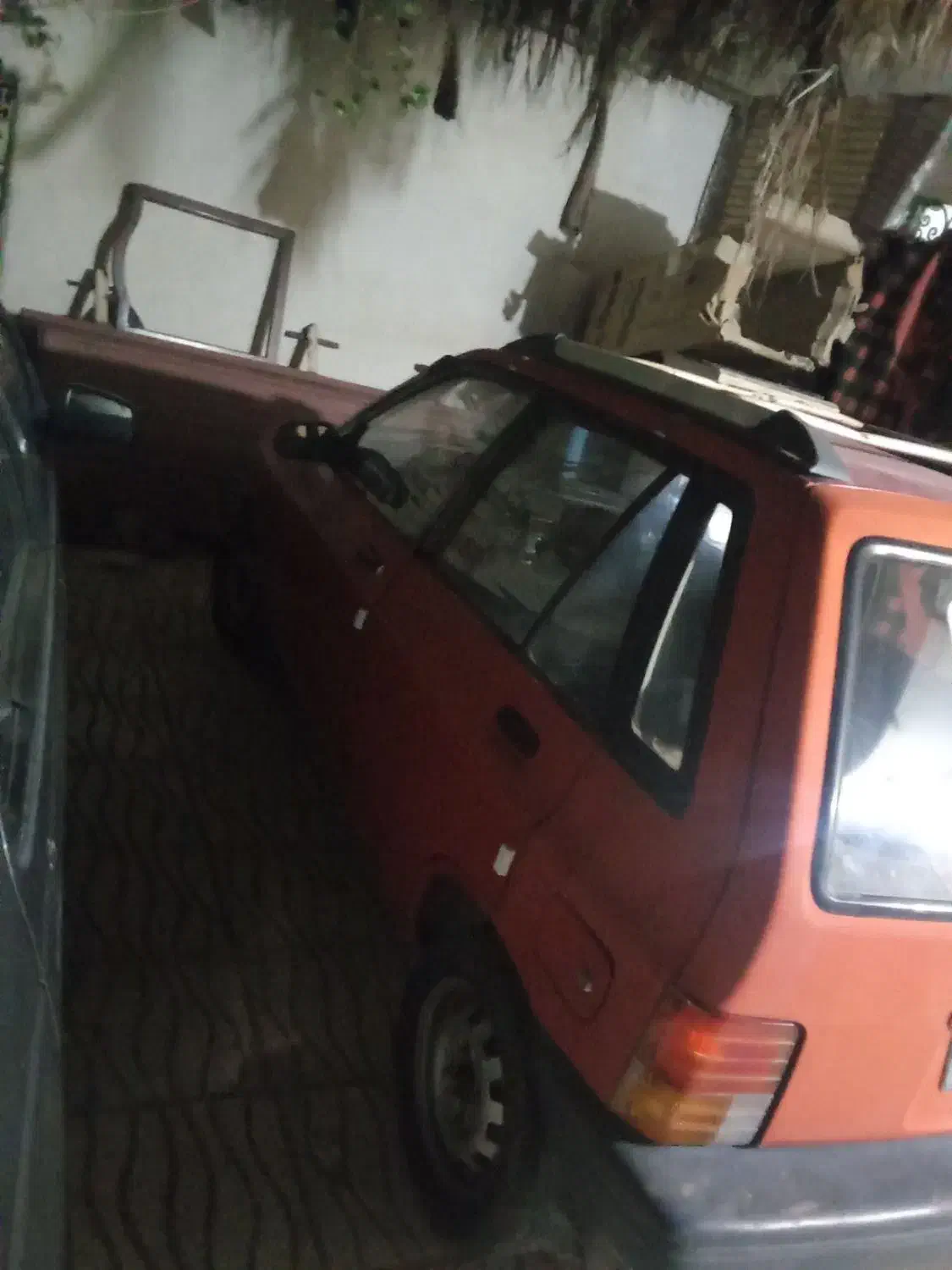 پراید هاچ پک ۷۳ قرمز زیر خاکی دور رنگ شاسی ها پلم|خودرو سواری و وانت|بم, |دیوار