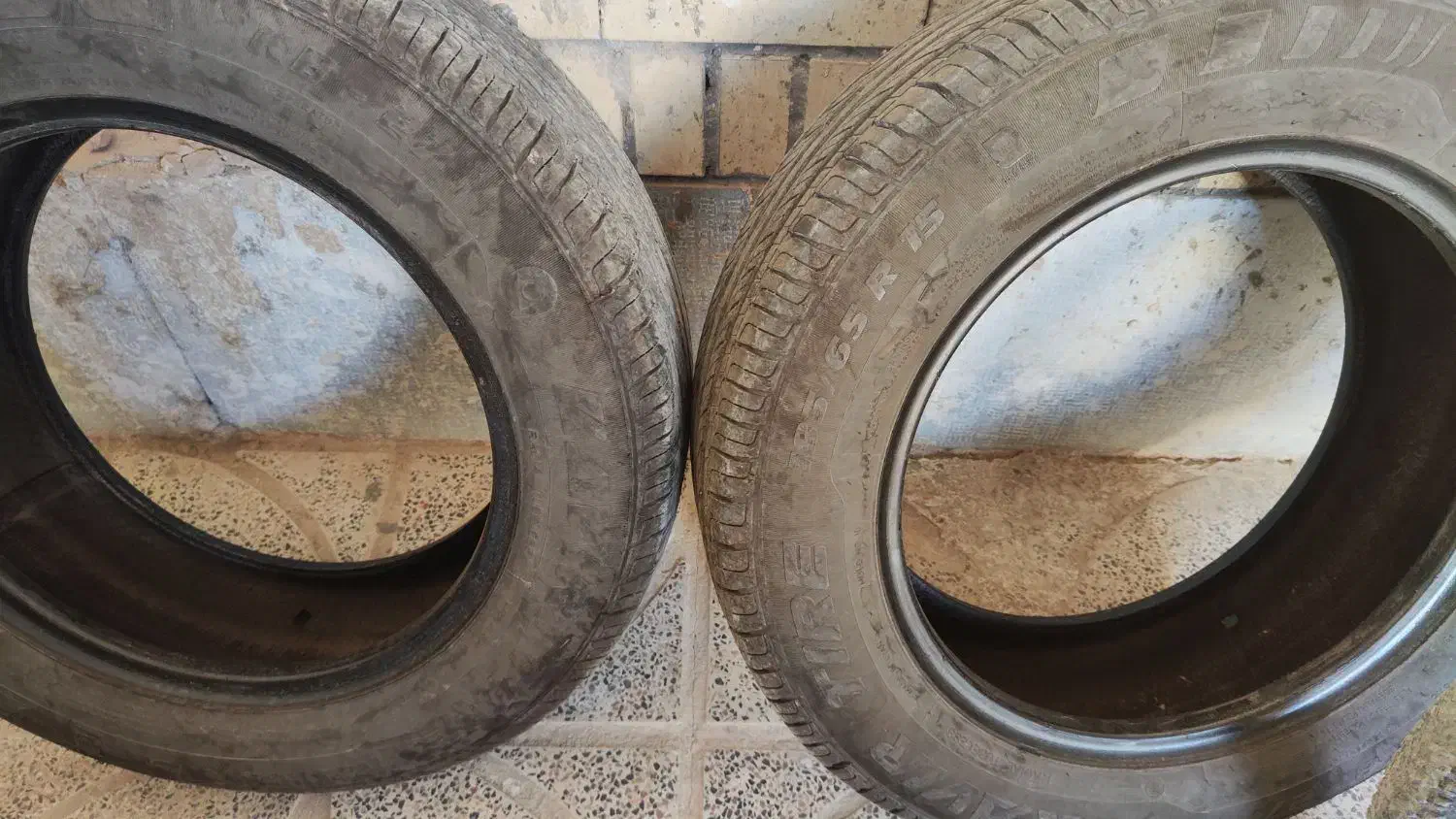 یک جفت لاستیک ۱۵ در حد نو حاجی آباد|قطعات یدکی و لوازم جانبی|حاجی آباد, |دیوار