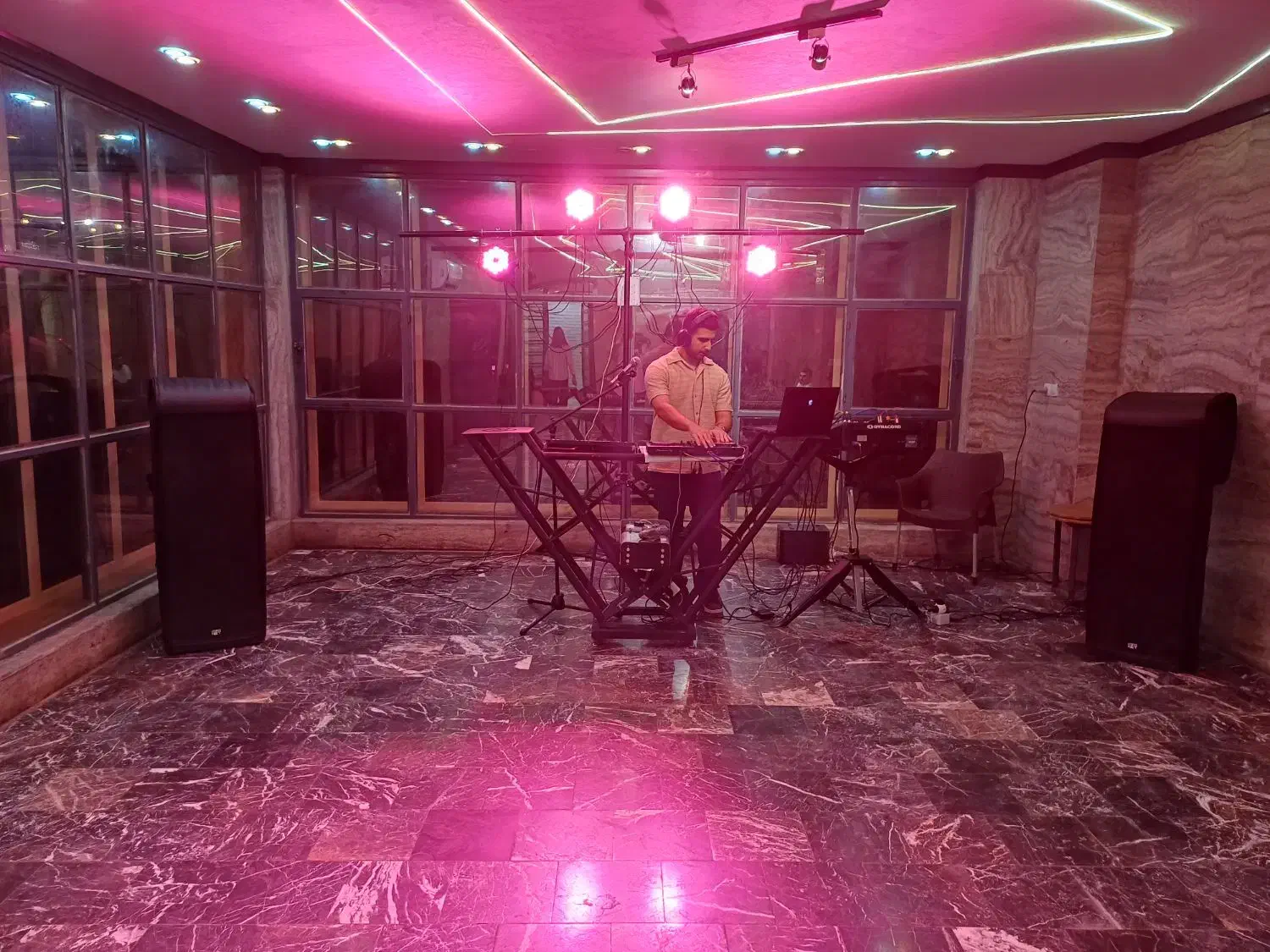 Dj MK shiraz  خط‌شکن نرخ دیجی در شیراز|خدمات پذیرایی، مراسم|صدرا-فارس, فاز ۱|دیوار