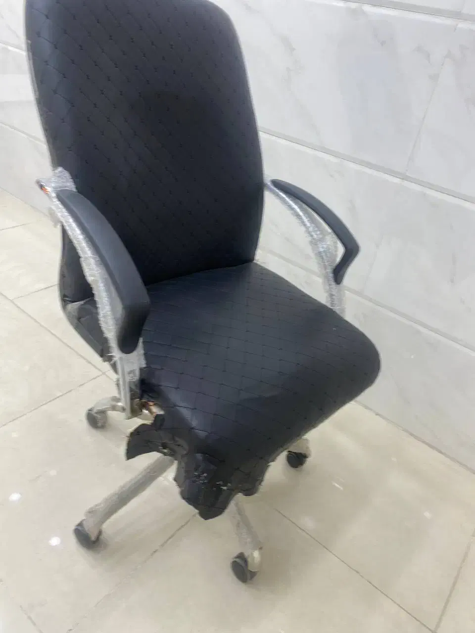 صندلی|صندلی و نیمکت|مهاباد (آذربایجان غربی), |دیوار