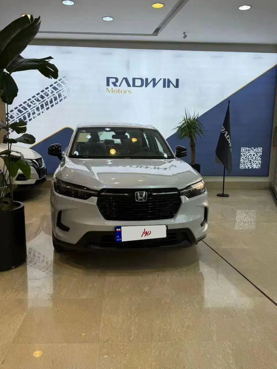 Honda HRav / 2000cc|خودرو سواری و وانت|تهران, فلسطین (میدان انقلاب)|دیوار