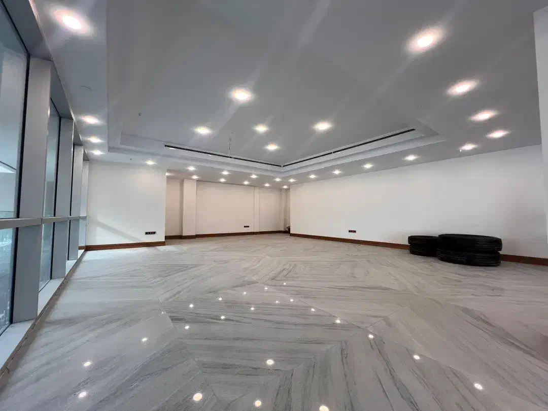 زعفرانیه بر اصلی ۲۵۵متر فلت/آرایشگاه،باشگاه و مزون|اجارهٔ دفتر کار، اتاق اداری، مطب|تهران, زعفرانیه|دیوار