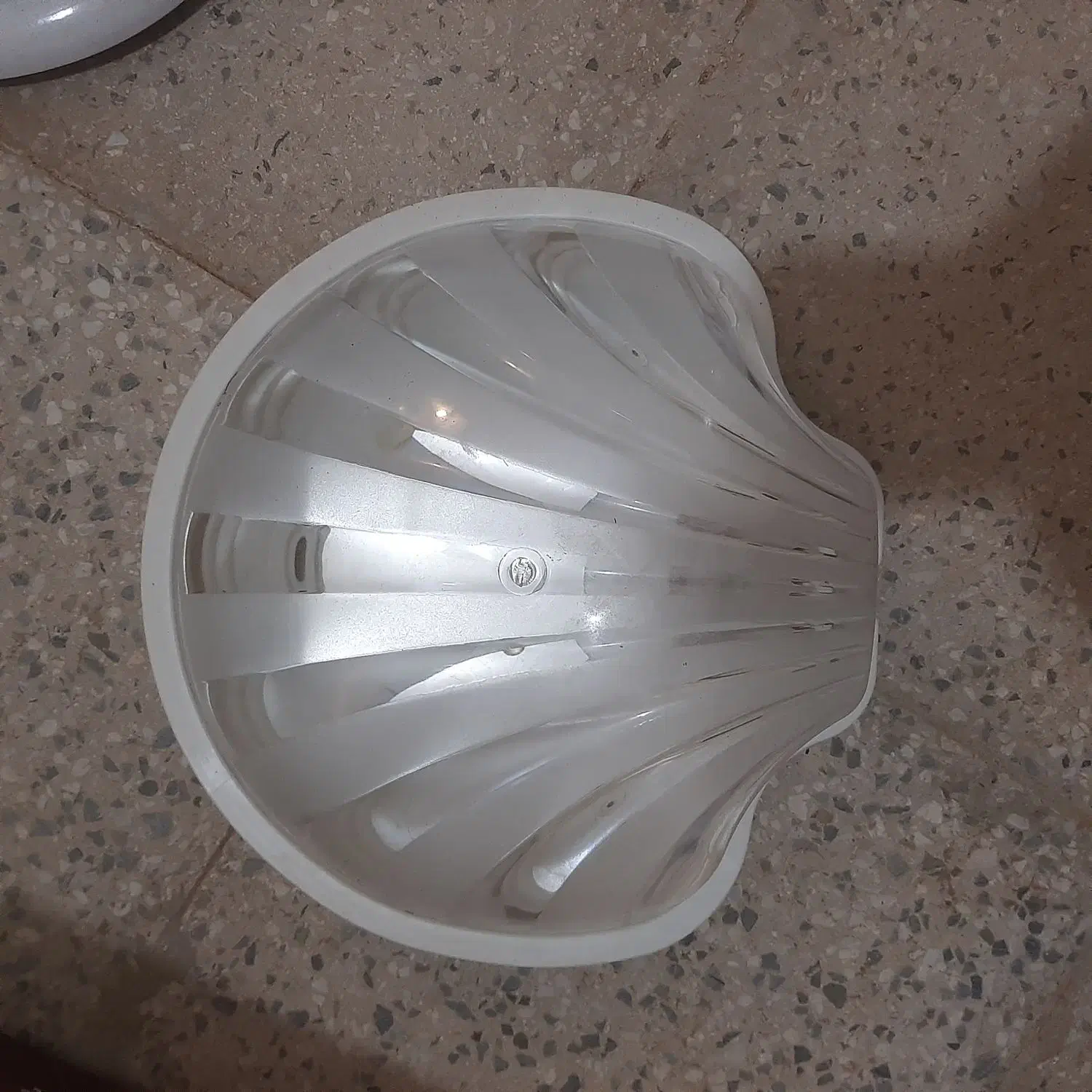 چراغ حیاطی و فضای باز|ریسه و چراغ تزئینی|شهرکرد, |دیوار