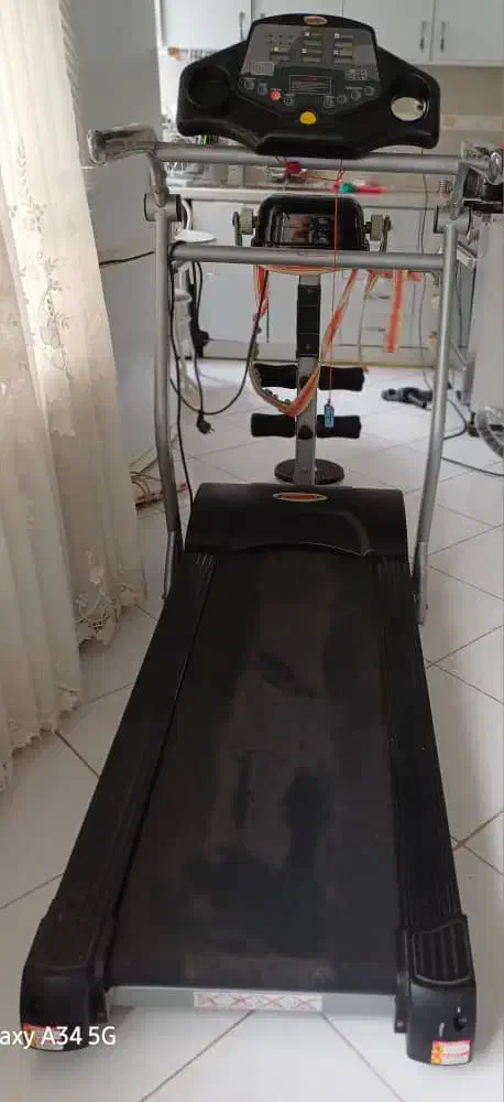 تردمیل تایوانی چهار کاره|تجهیزات ورزشی|رشت, گلسار|دیوار