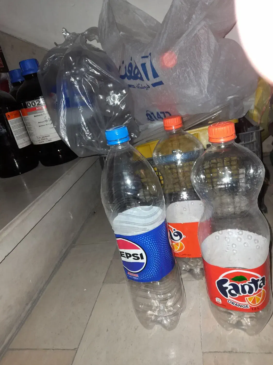 بطری خالی نوشابه|ظروف نگهدارنده، پلاستیکی، یکبارمصرف|چهاردانگه (تهران), |دیوار