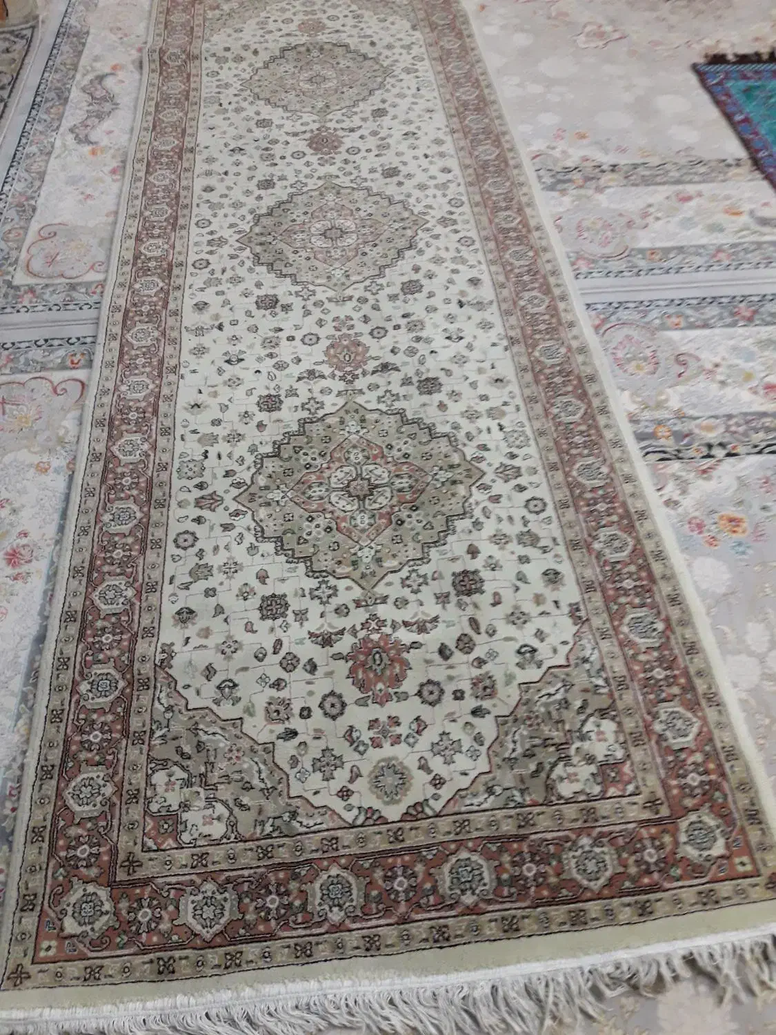 کناره ۱در۳|فرش|شیراز, شهرک برق|دیوار