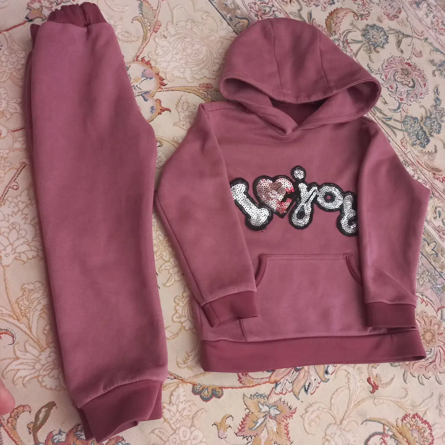 کفش و لباس بچگانه|کفش و لباس بچه|قم, زند آباد|دیوار