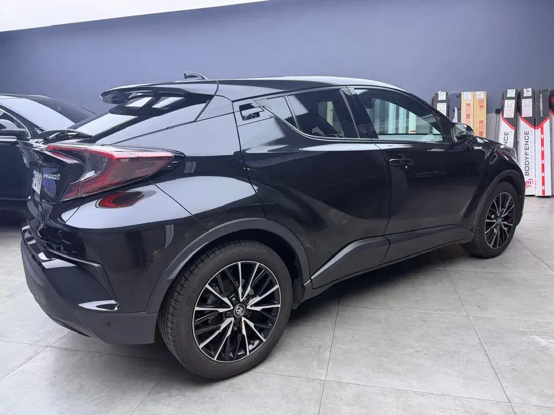 تویوتا Ch-r هیبرید|خودرو سواری و وانت|تهران, نیاوران|دیوار