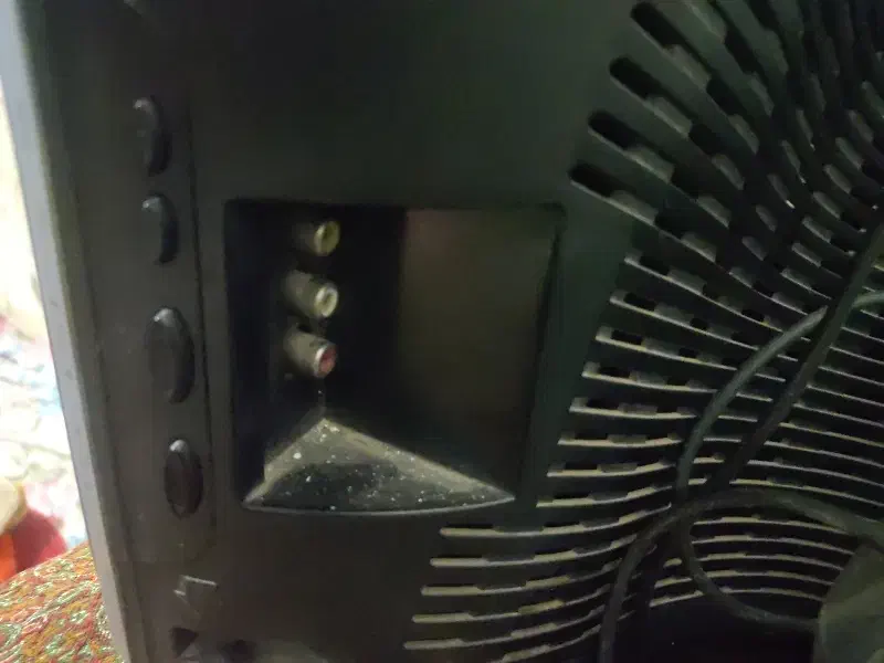 تلوزیون 21الجی به همراه دیجیتال|تلویزیون و پروژکتور|یزد, |دیوار