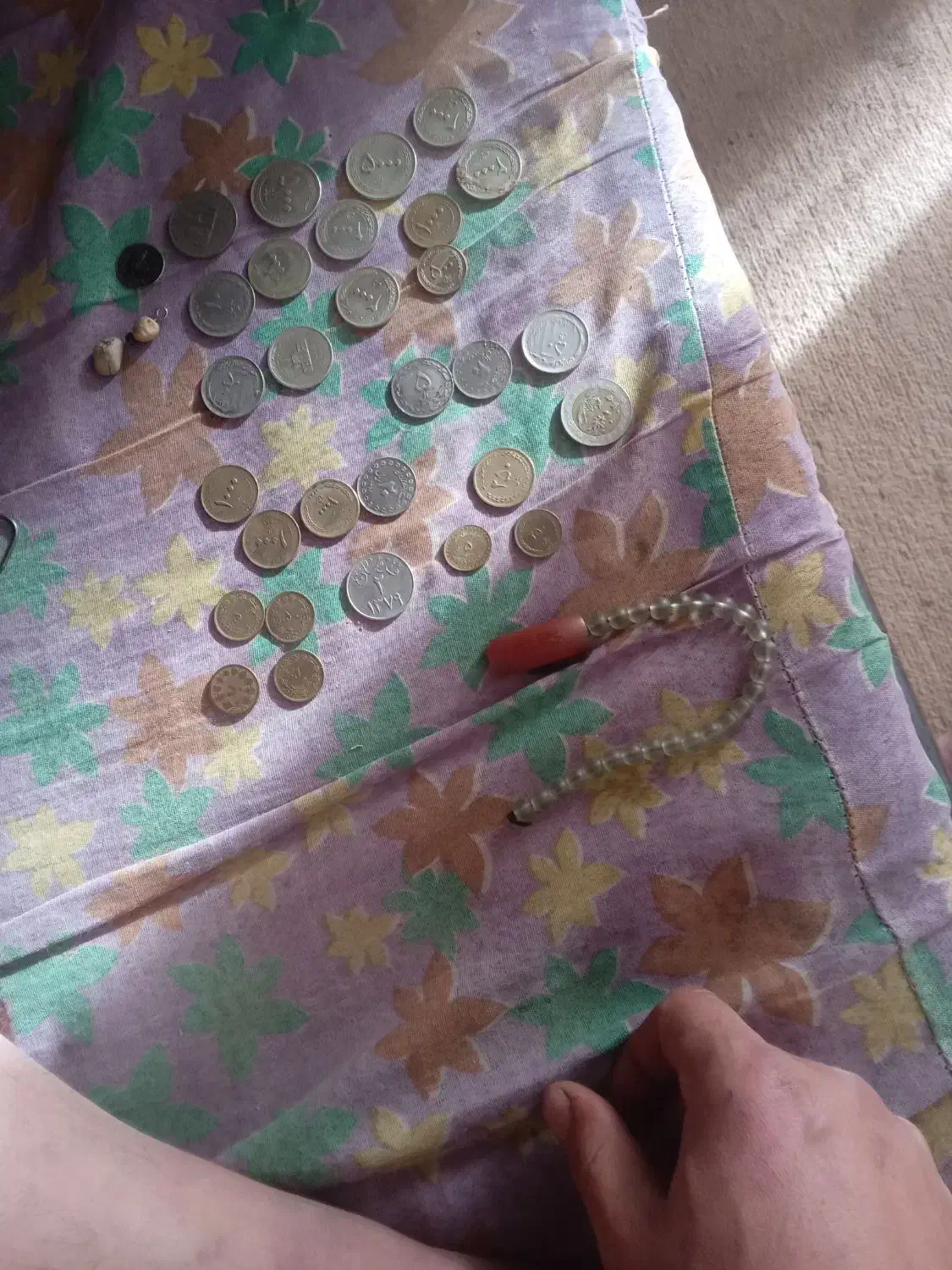 سکه قدیمی پهلوی  و یک عدد الماس اسیاب هم هست|جواهرات|جاجرود, |دیوار